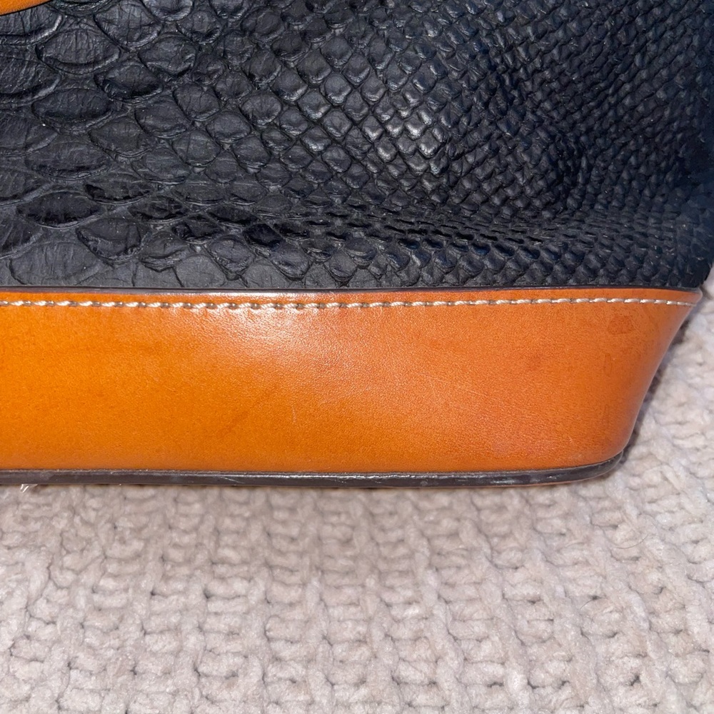 Dooney & Bourke Claremont Python Lina - image 8